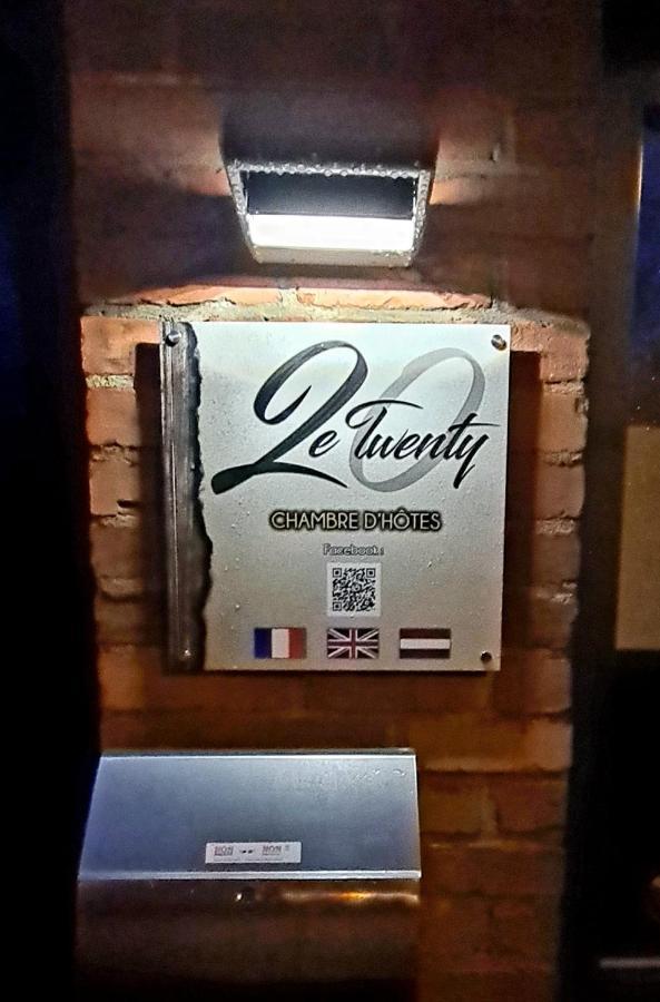 Le Twenty Bed and Breakfast Marche-en-Famenne Buitenkant foto