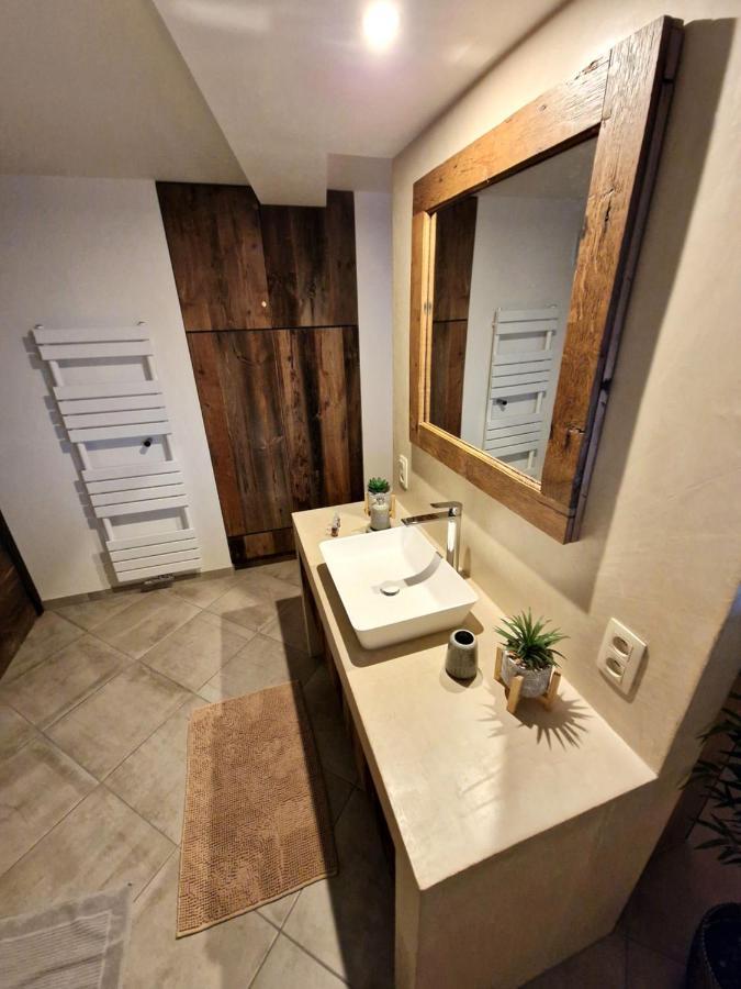 Le Twenty Bed and Breakfast Marche-en-Famenne Buitenkant foto